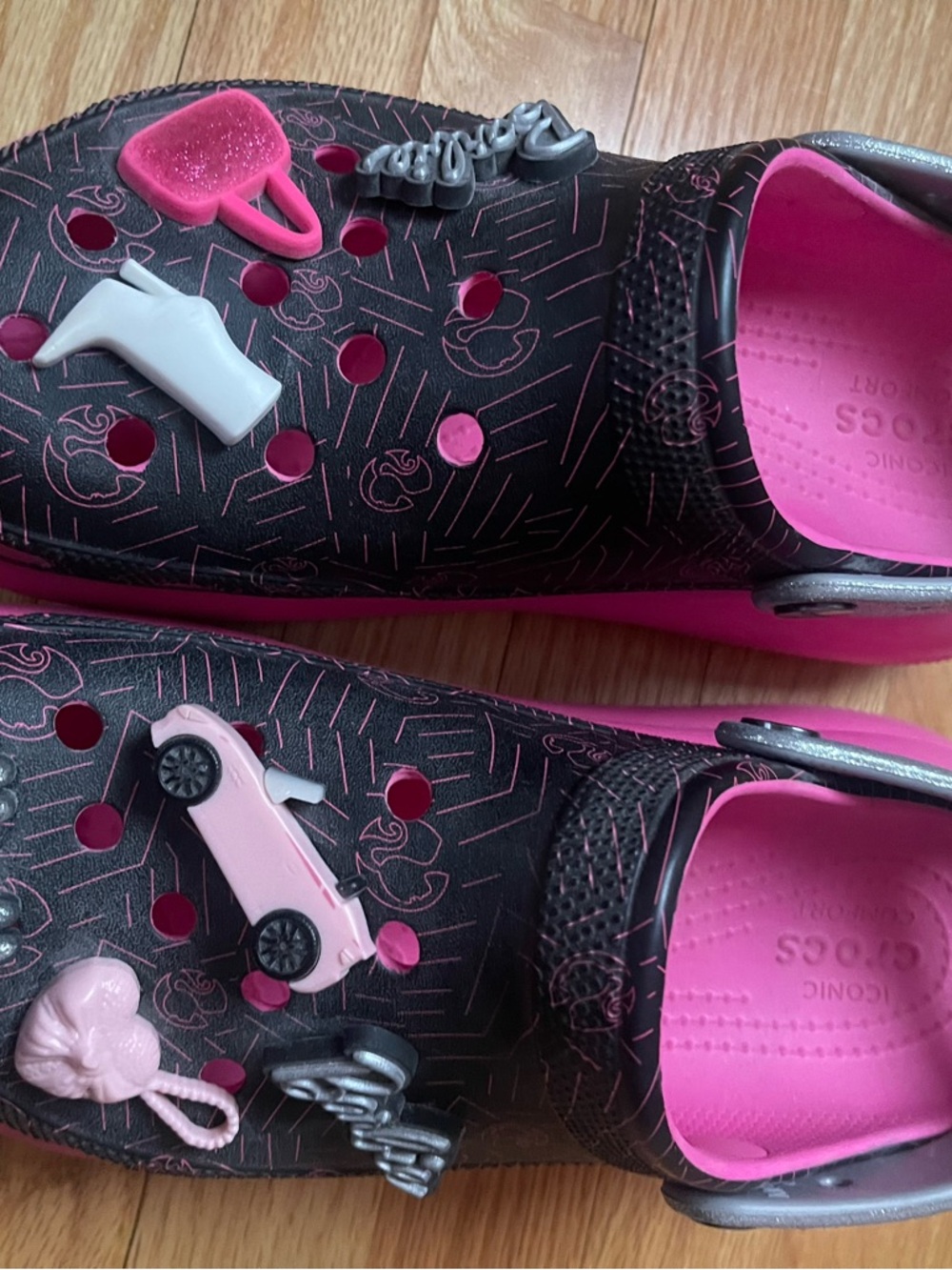 Barbie Crocs - Picture 7 of 11